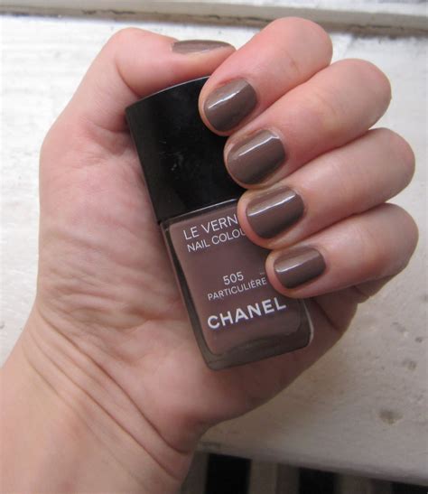 chanel nail particuliere